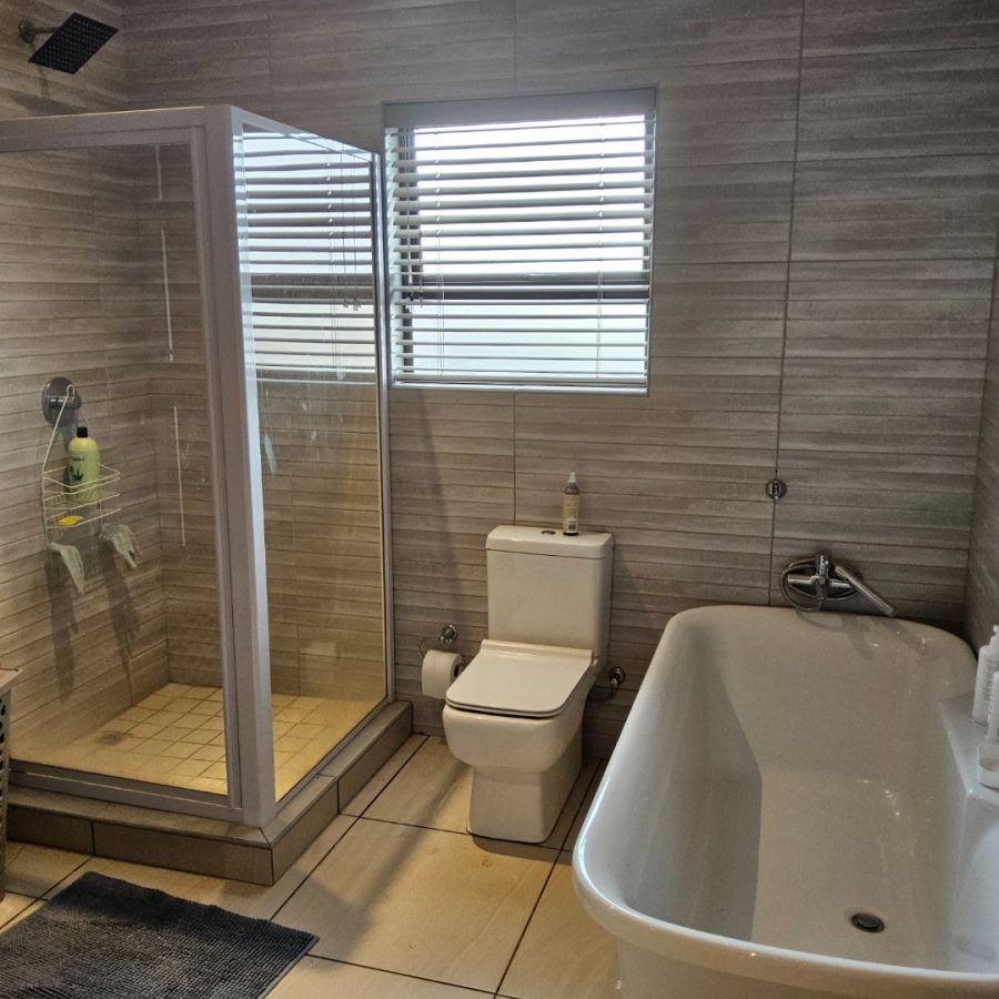 3 Bedroom Property for Sale in Lilyvale Free State